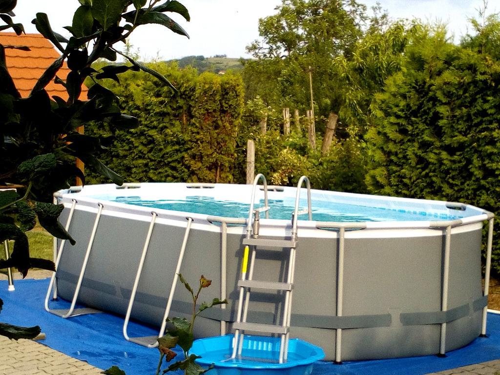 Aniko Apartmanhaz Balatonföldvár 外观 照片