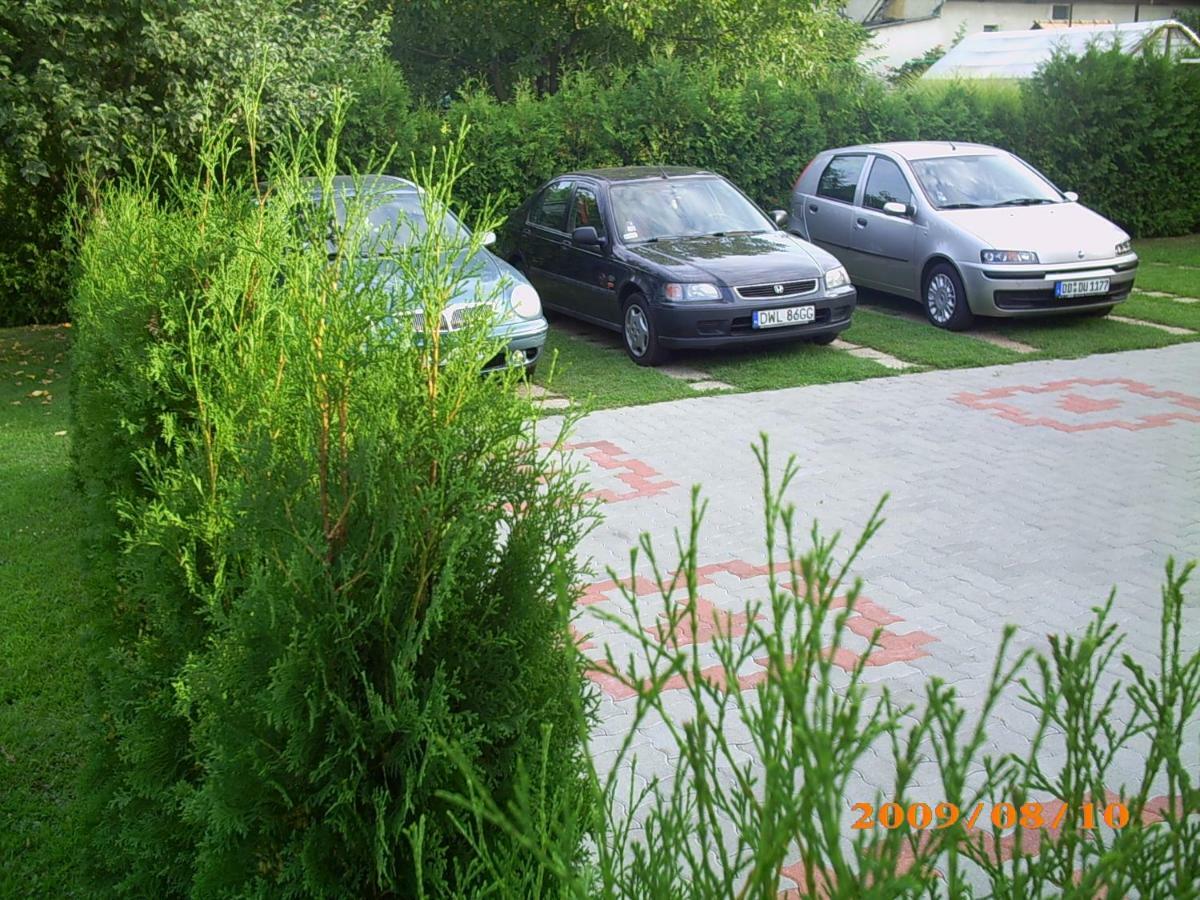 Aniko Apartmanhaz Balatonföldvár 外观 照片